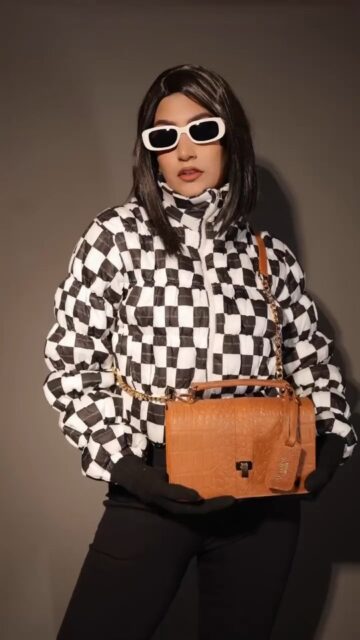 The Veloria vault. Genuine leather. Refined structure. Made to be carried for decades.🎉👜
#luxurylifestyle#fashionaccessories#luxuryleather#genuineleatherbag#VeloriaVaultbags